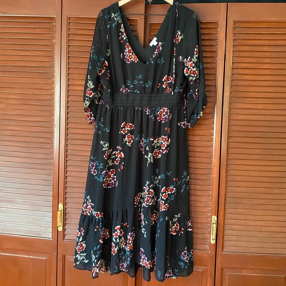 Black empires waist floral dress